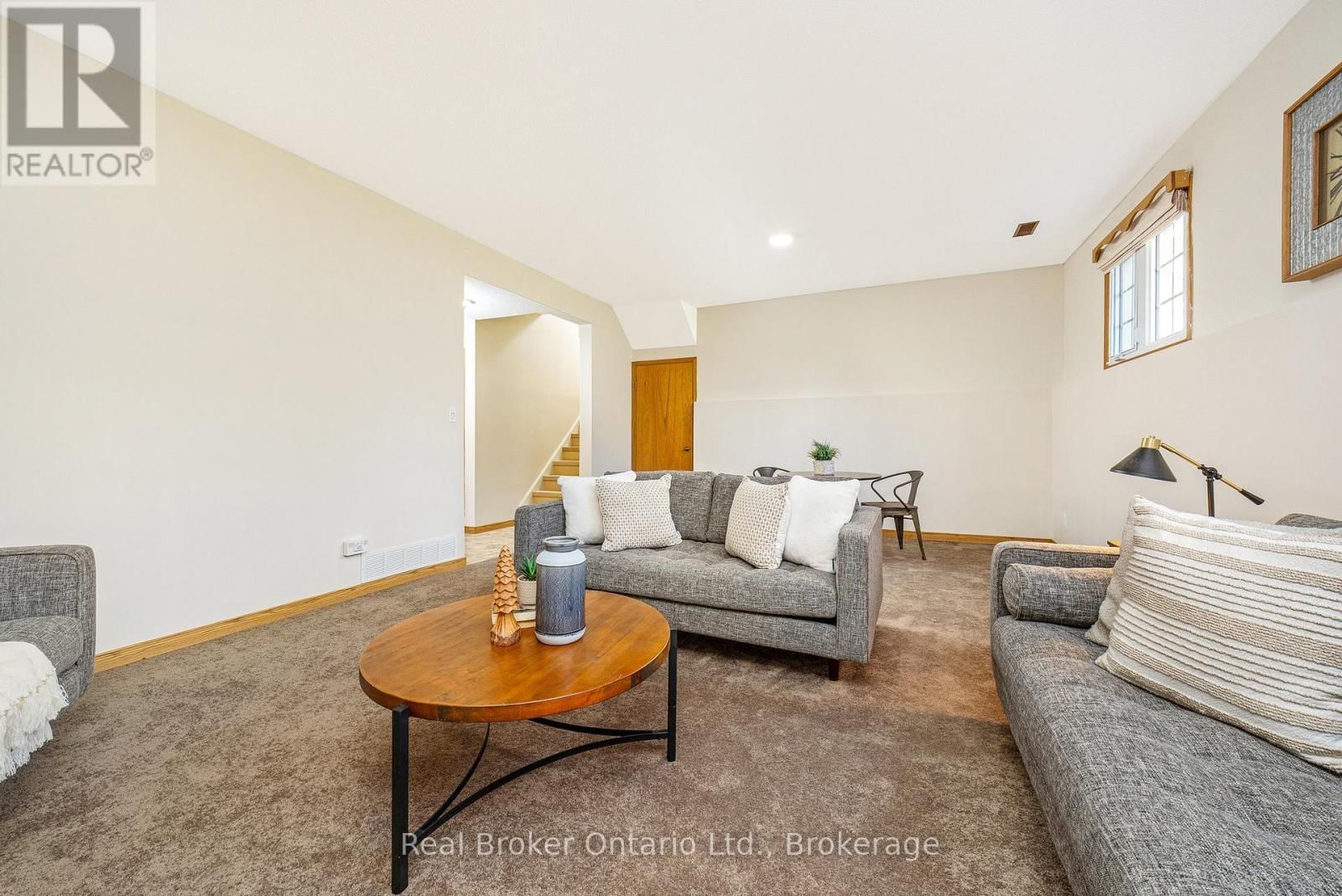 8759 WELLINGTON 124 ROAD Image 35