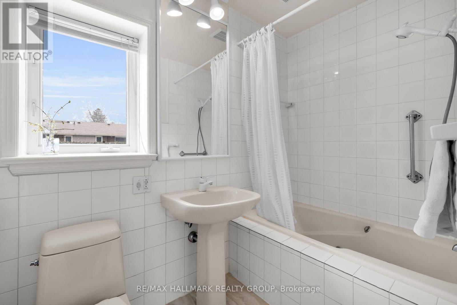 248 OLD IRVING PLACE Image 22