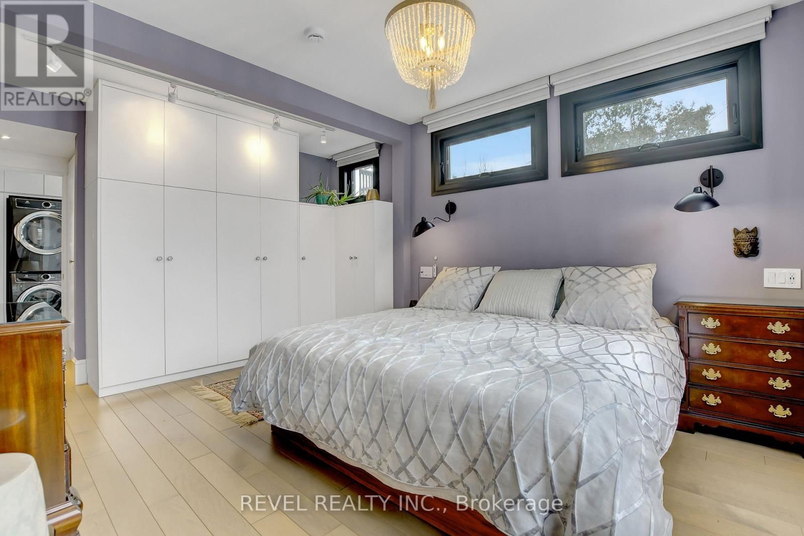 90 POWELL AVENUE Image 17