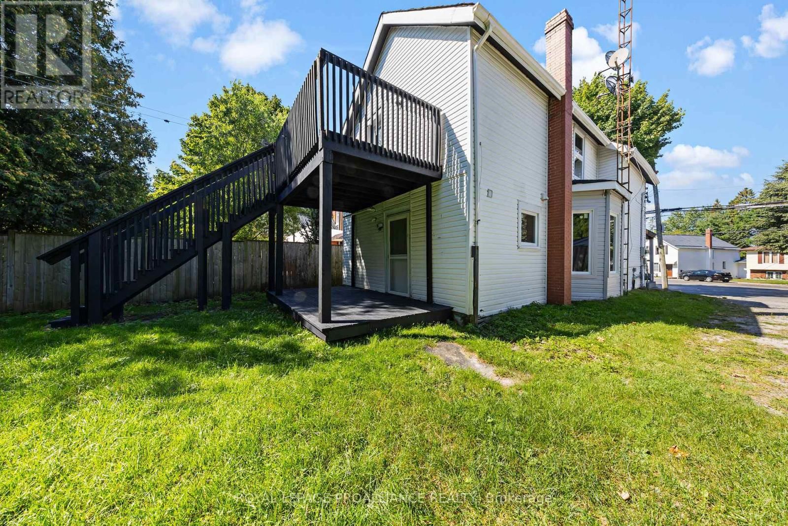 141 ONTARIO STREET Image 43