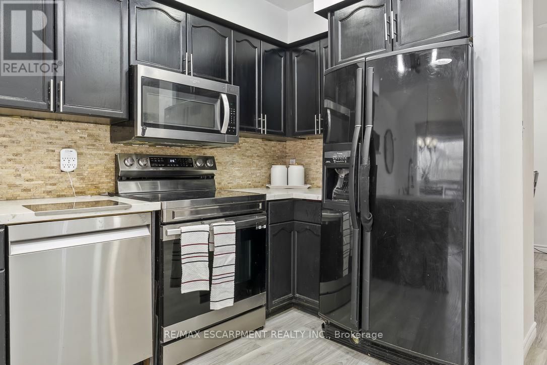 45 HAWKINS DRIVE Image 16