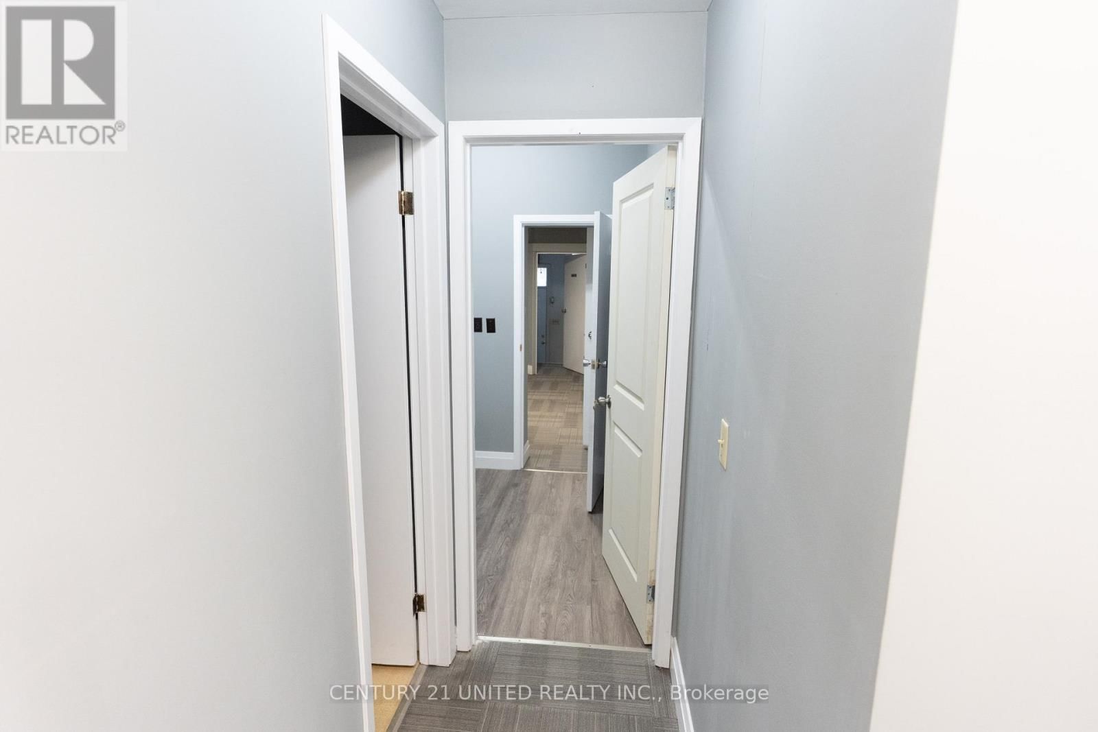 310 RUBIDGE STREET Image 10