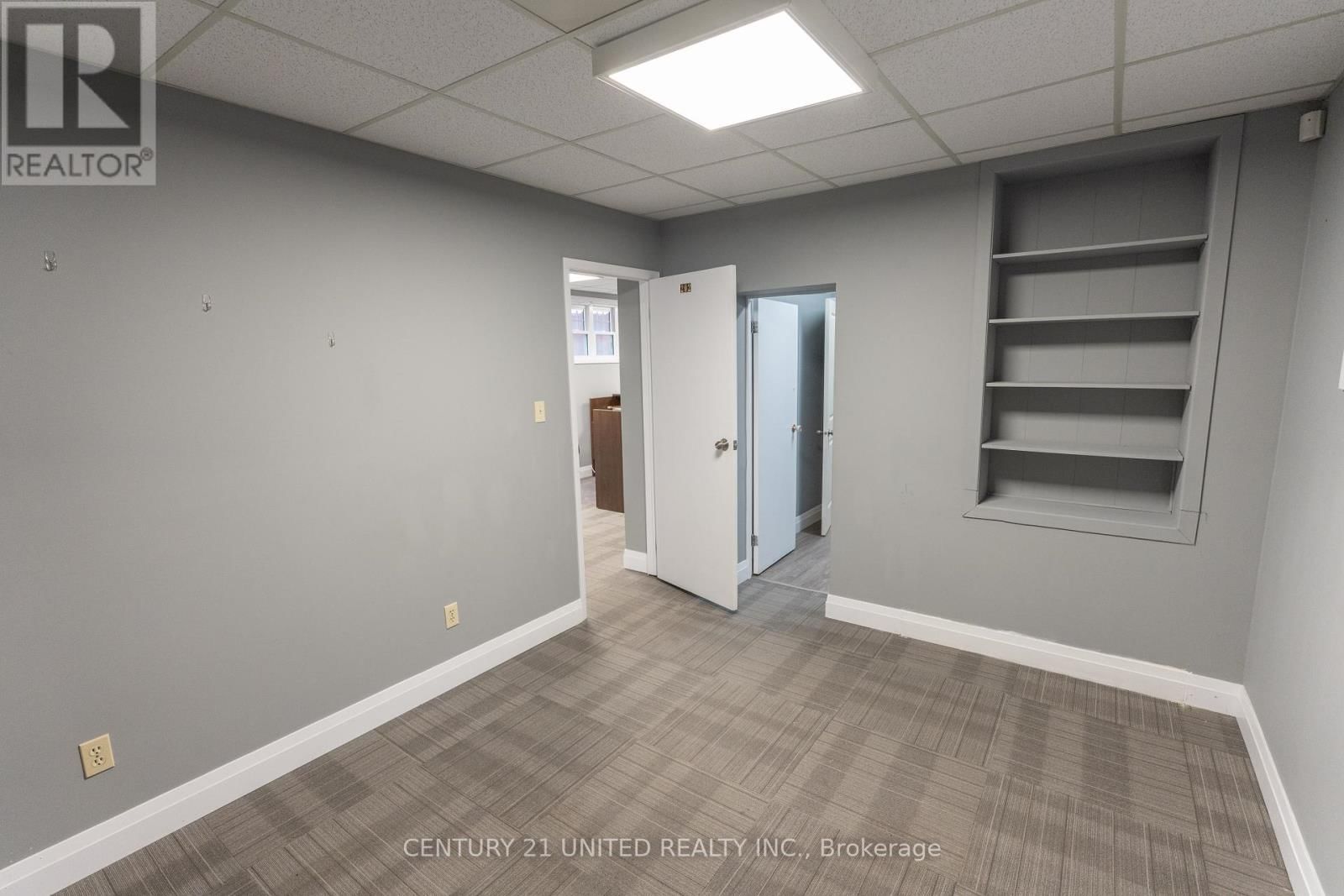 310 RUBIDGE STREET Image 12