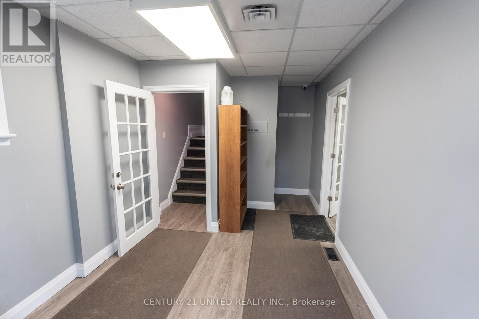 310 RUBIDGE STREET Image 15