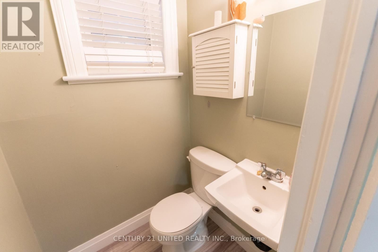 310 RUBIDGE STREET Image 19