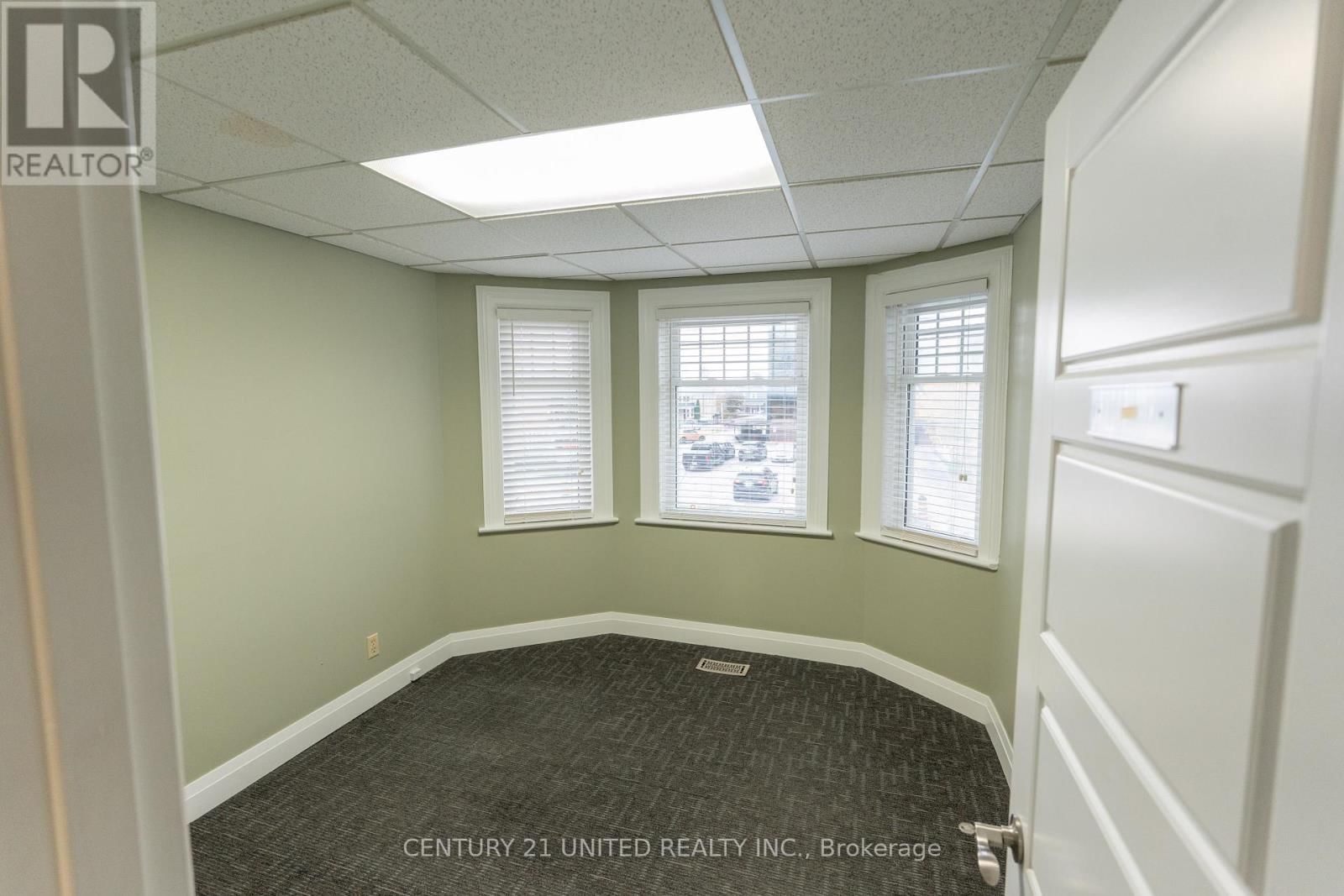 310 RUBIDGE STREET Image 24