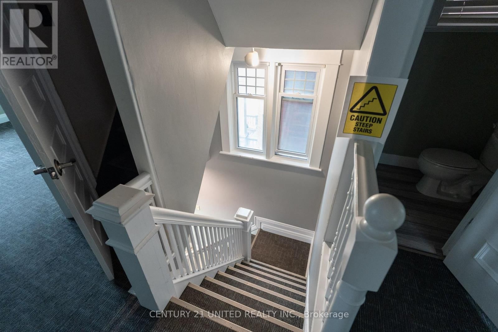 310 RUBIDGE STREET Image 28