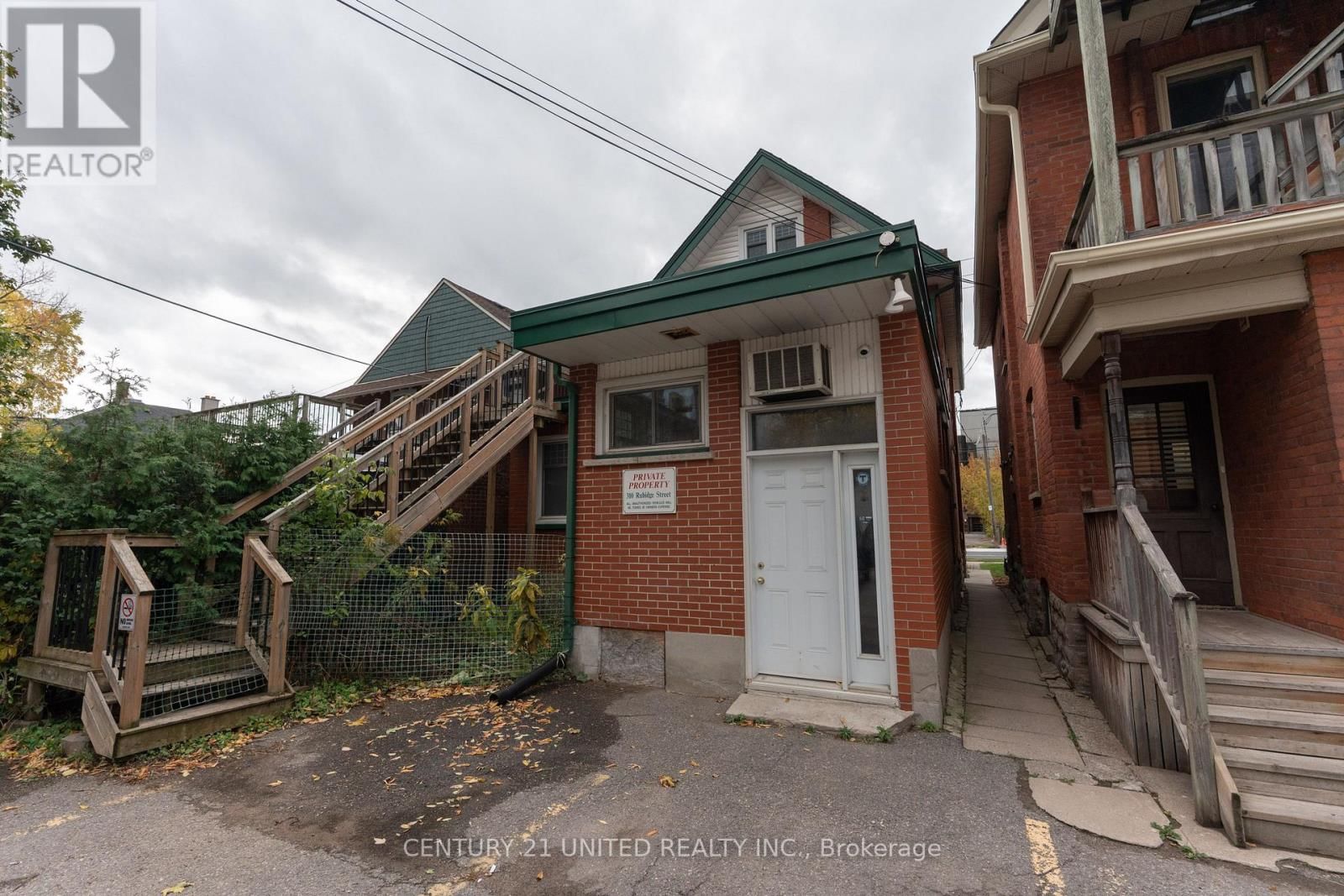 310 RUBIDGE STREET Image 30