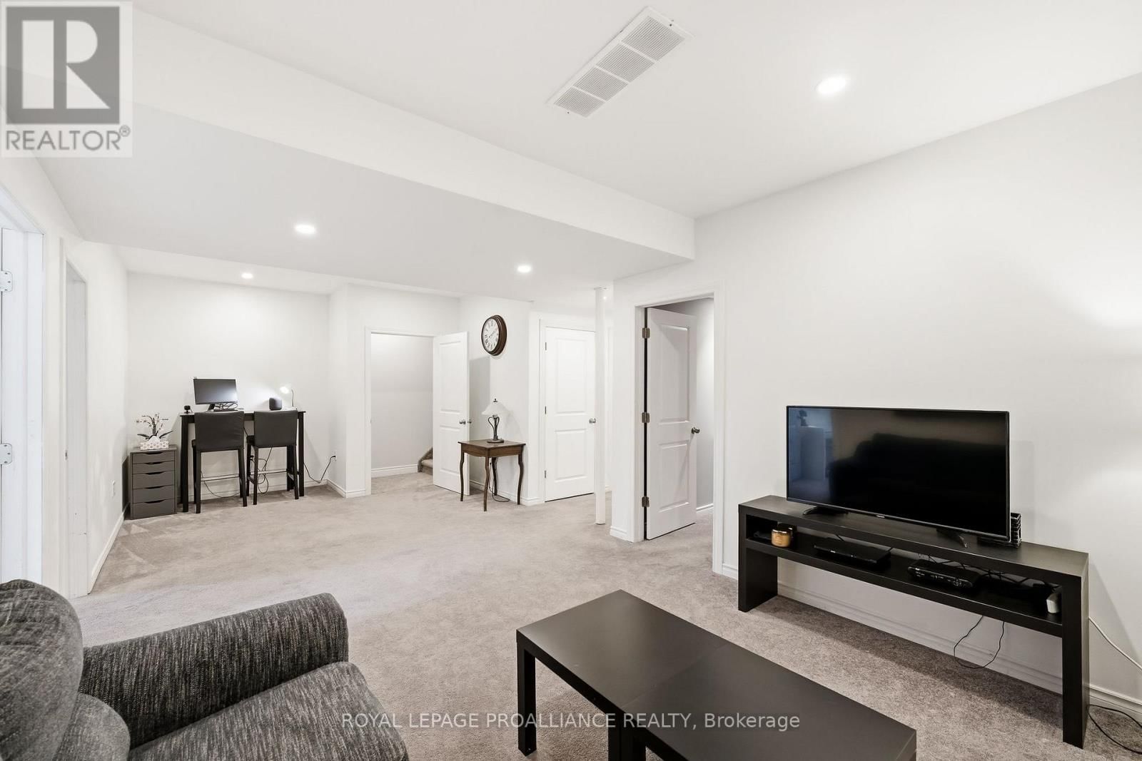 710 ELMER HUTTON STREET Image 30