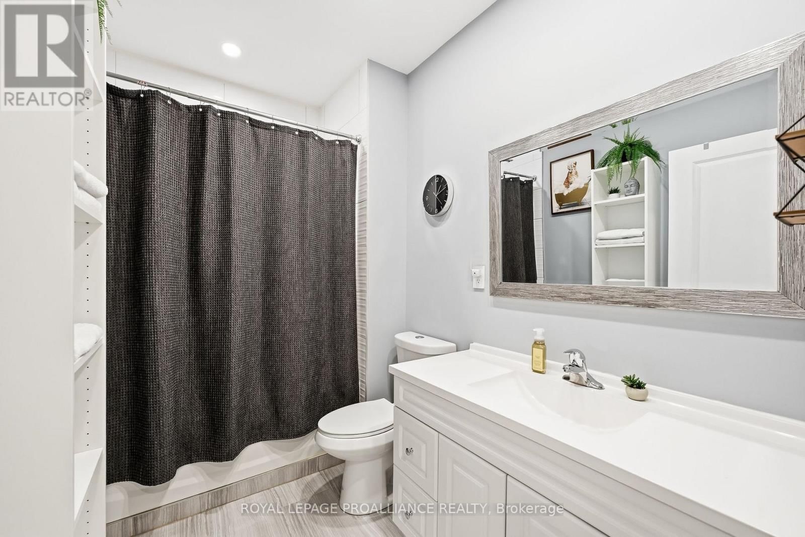 710 ELMER HUTTON STREET Image 37