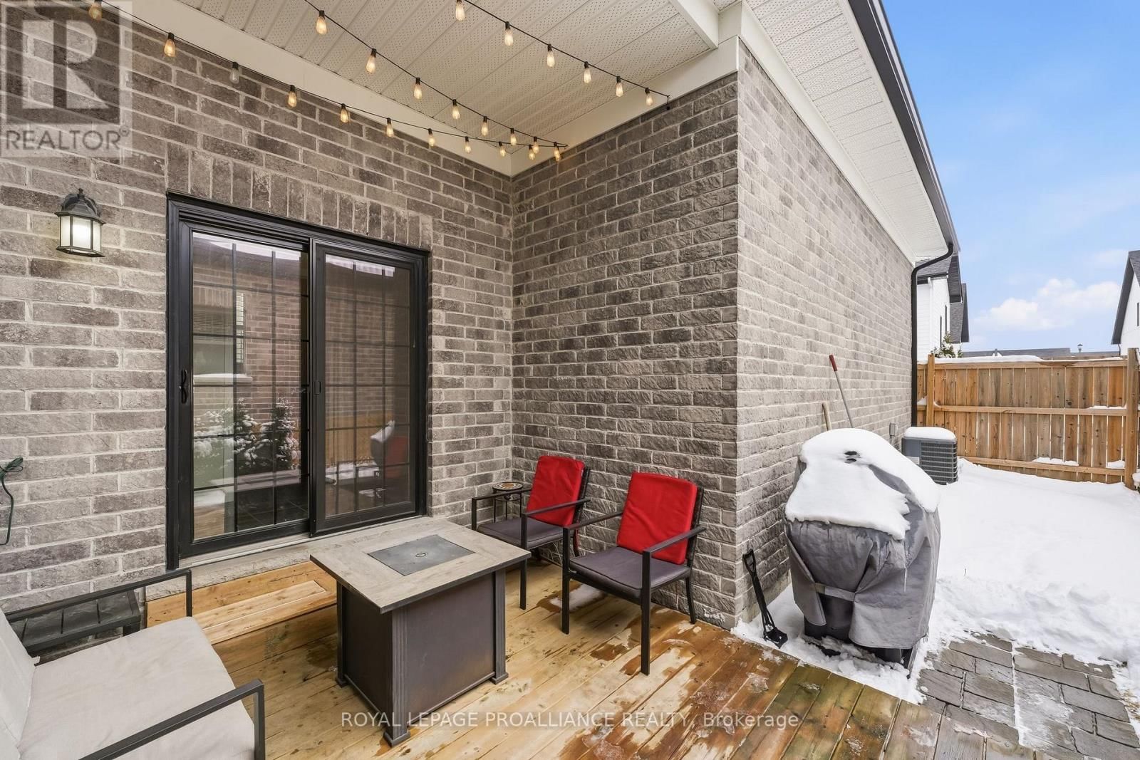 710 ELMER HUTTON STREET Image 40