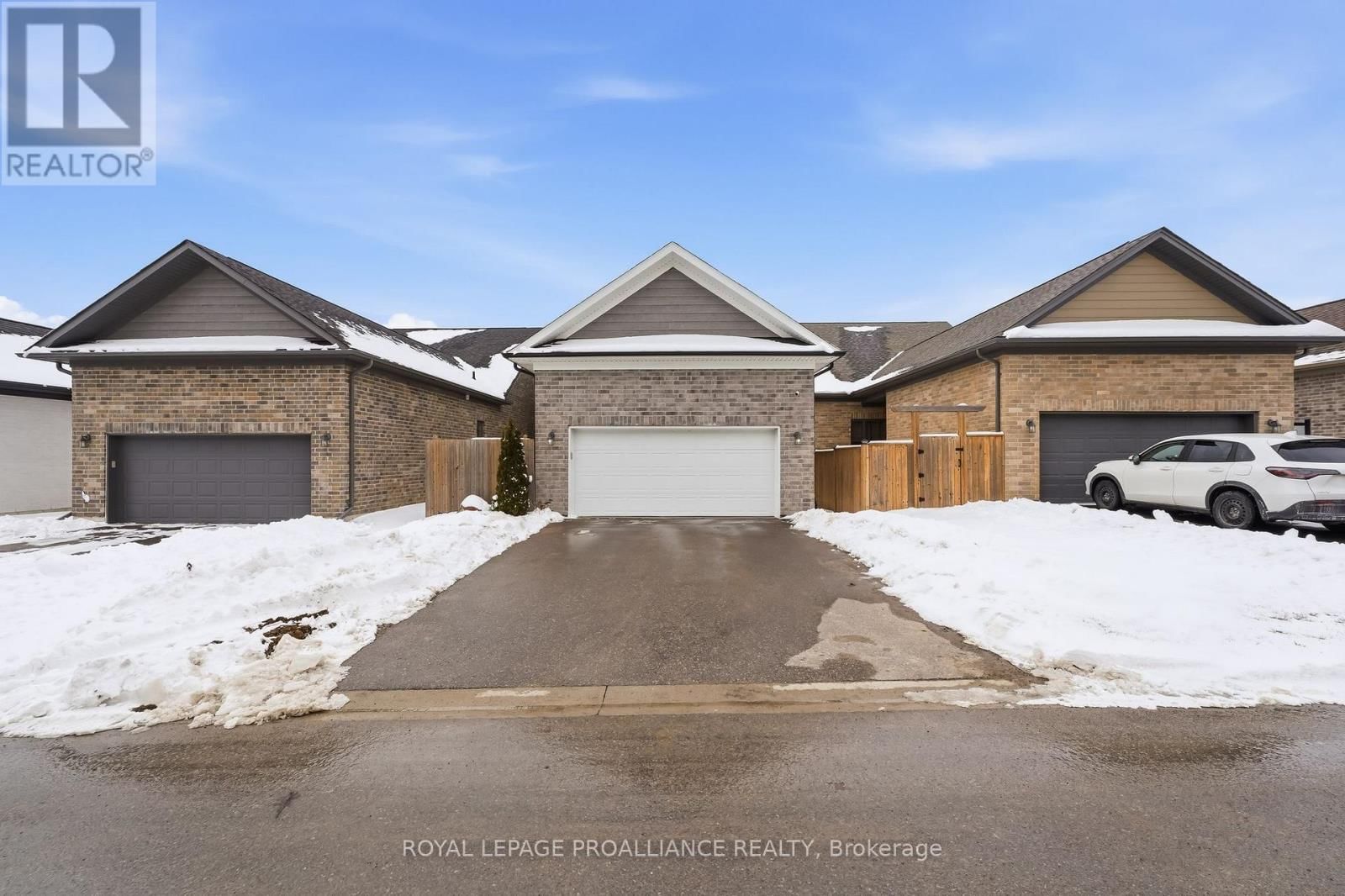 710 ELMER HUTTON STREET Image 44