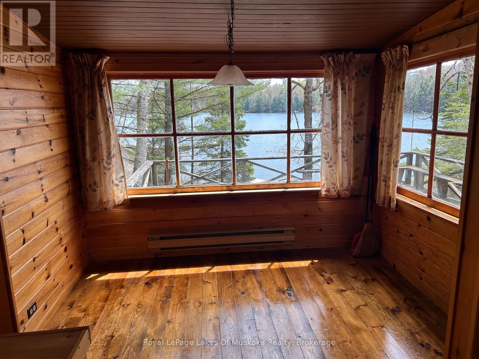 1091 NORTH TOOKE LAKE ROAD Image 10