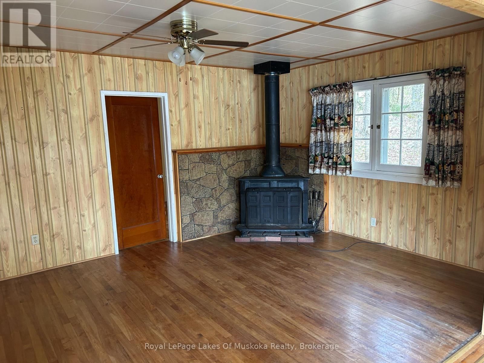 1091 NORTH TOOKE LAKE ROAD Image 15