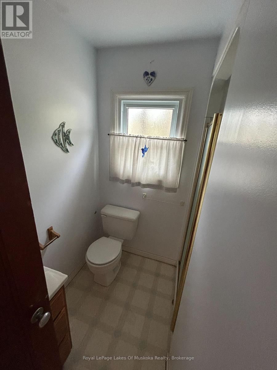 1091 NORTH TOOKE LAKE ROAD Image 16