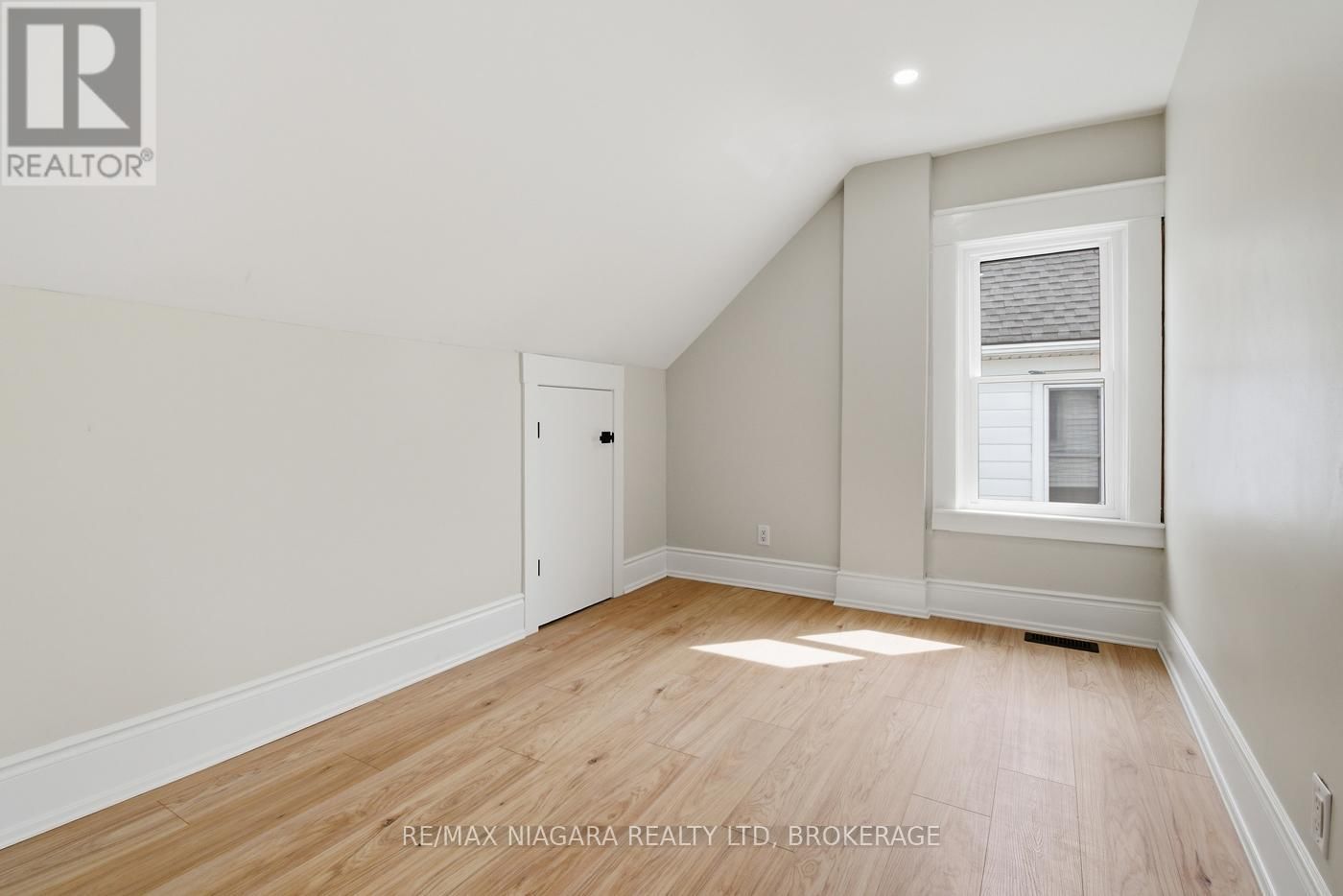 70 BALD STREET Image 18