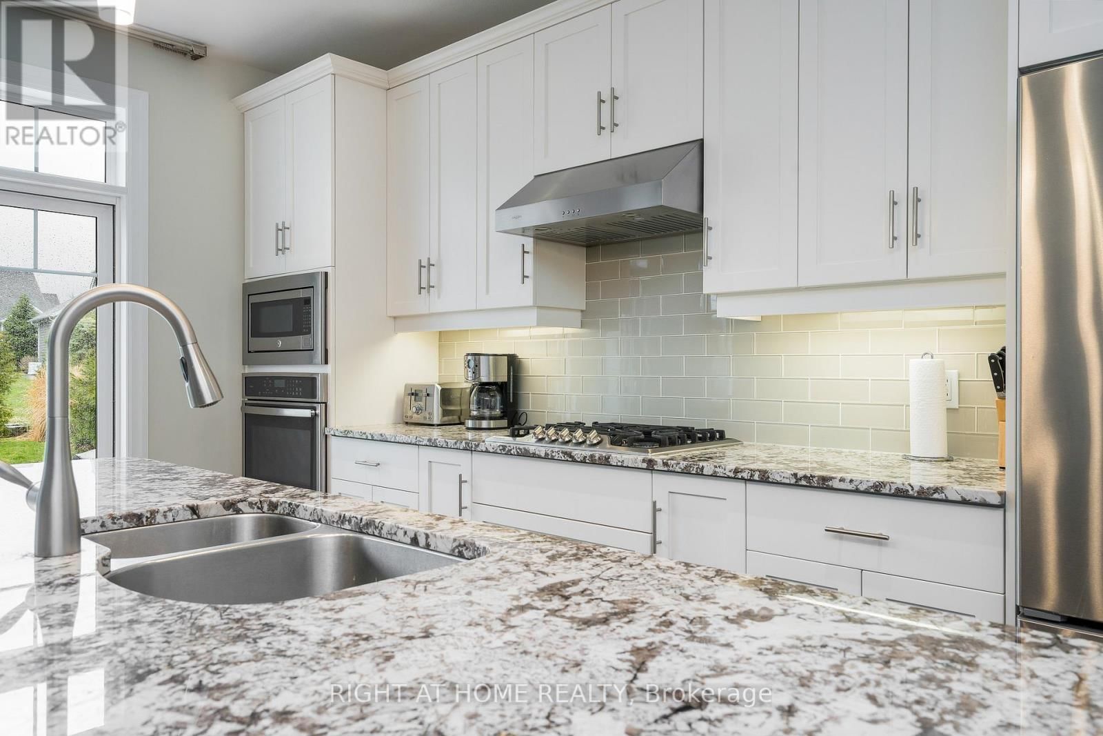 124 WEST RIDGE DRIVE Image 13