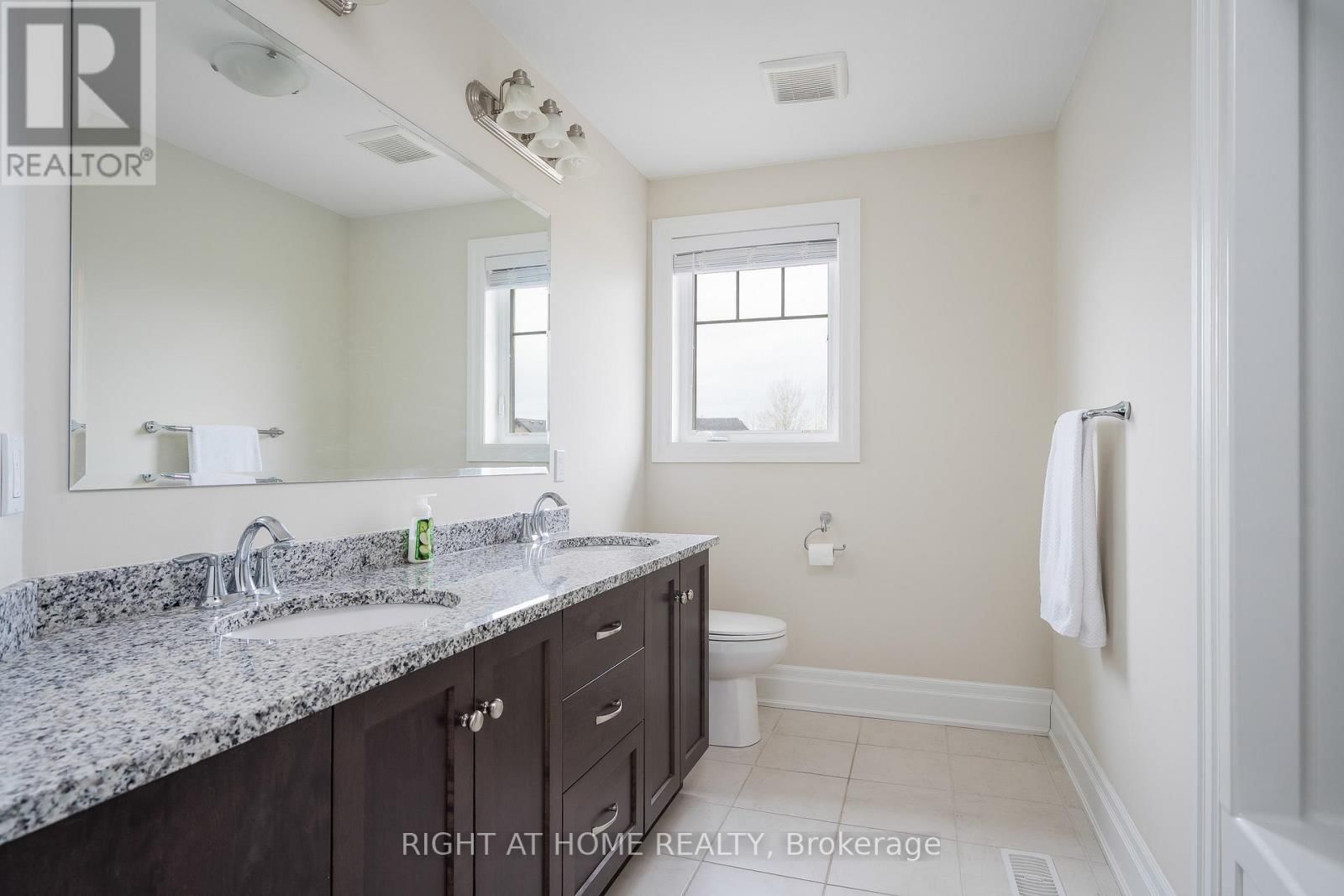 124 WEST RIDGE DRIVE Image 25