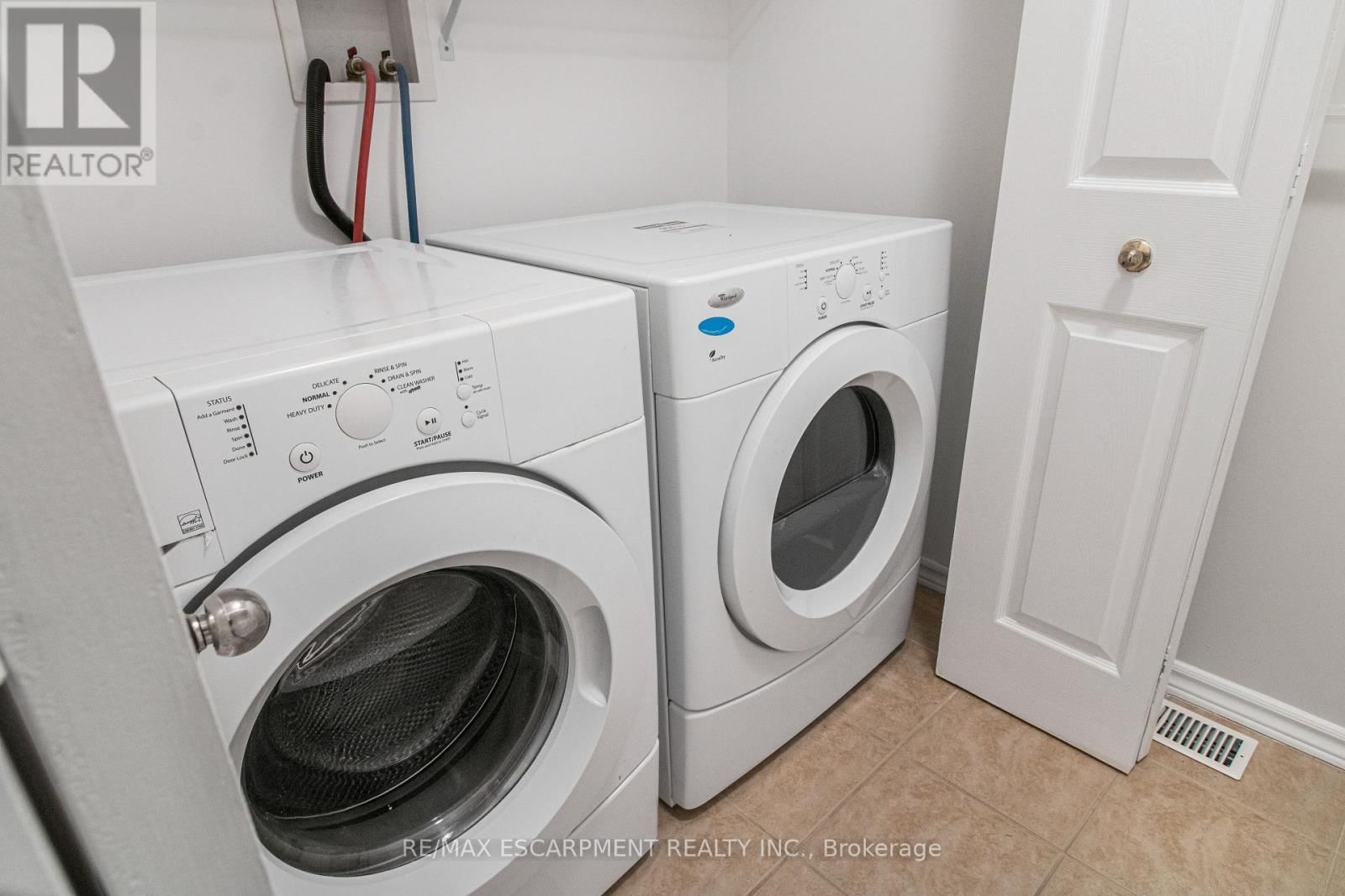 19 - 229 LYNDEN ROAD Image 15