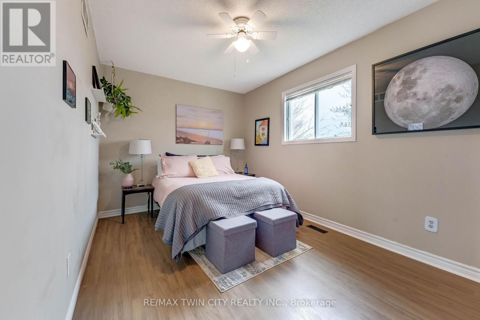 99 CANROBERT STREET Image 17