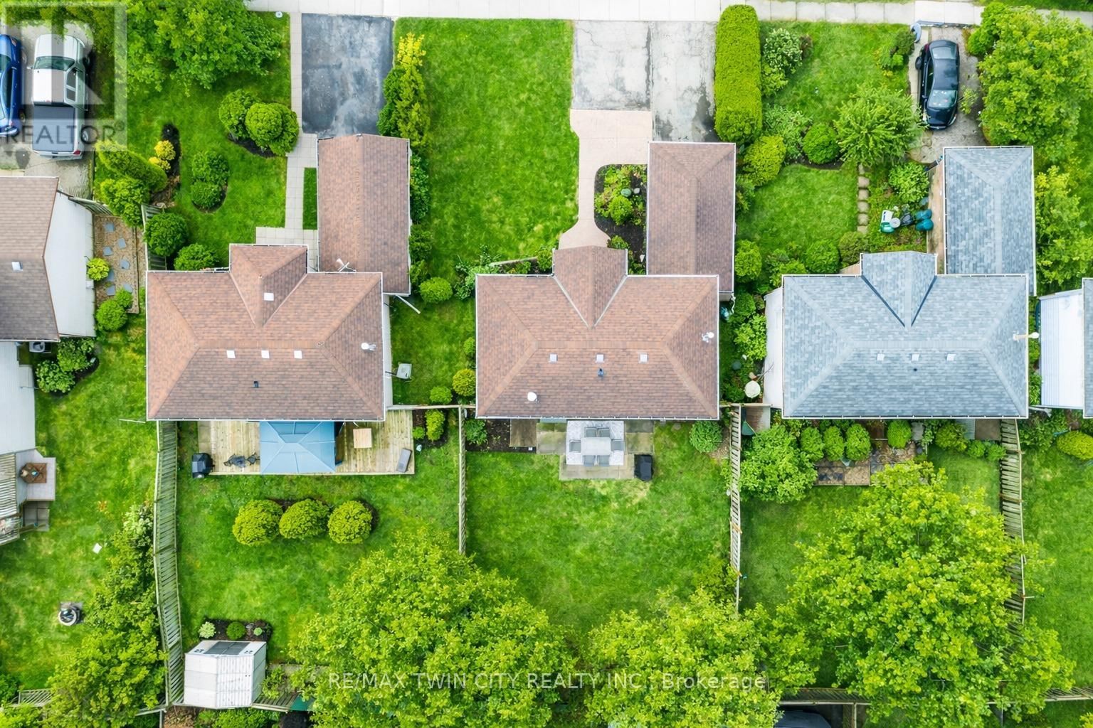 99 CANROBERT STREET Image 34