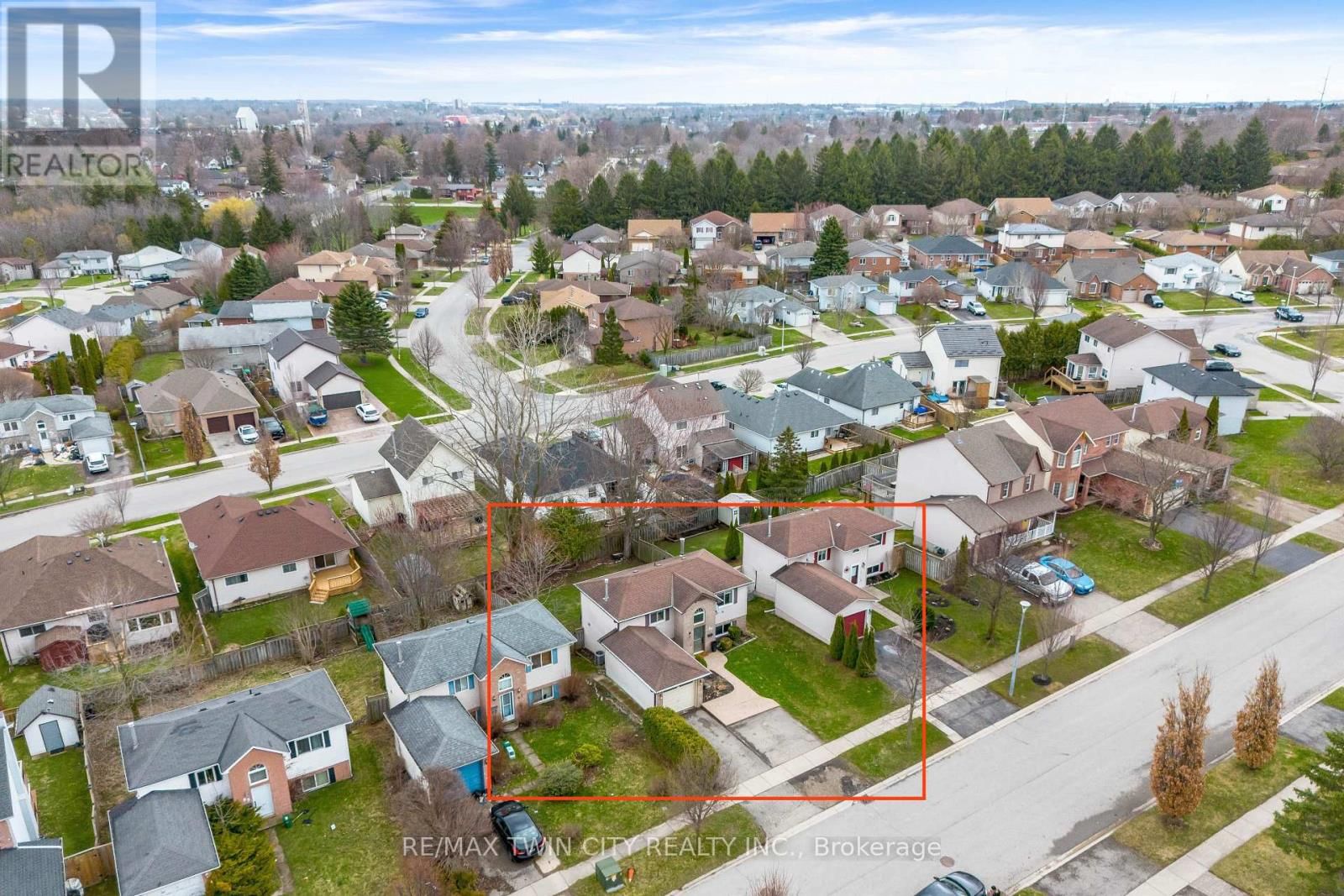 99 CANROBERT STREET Image 35