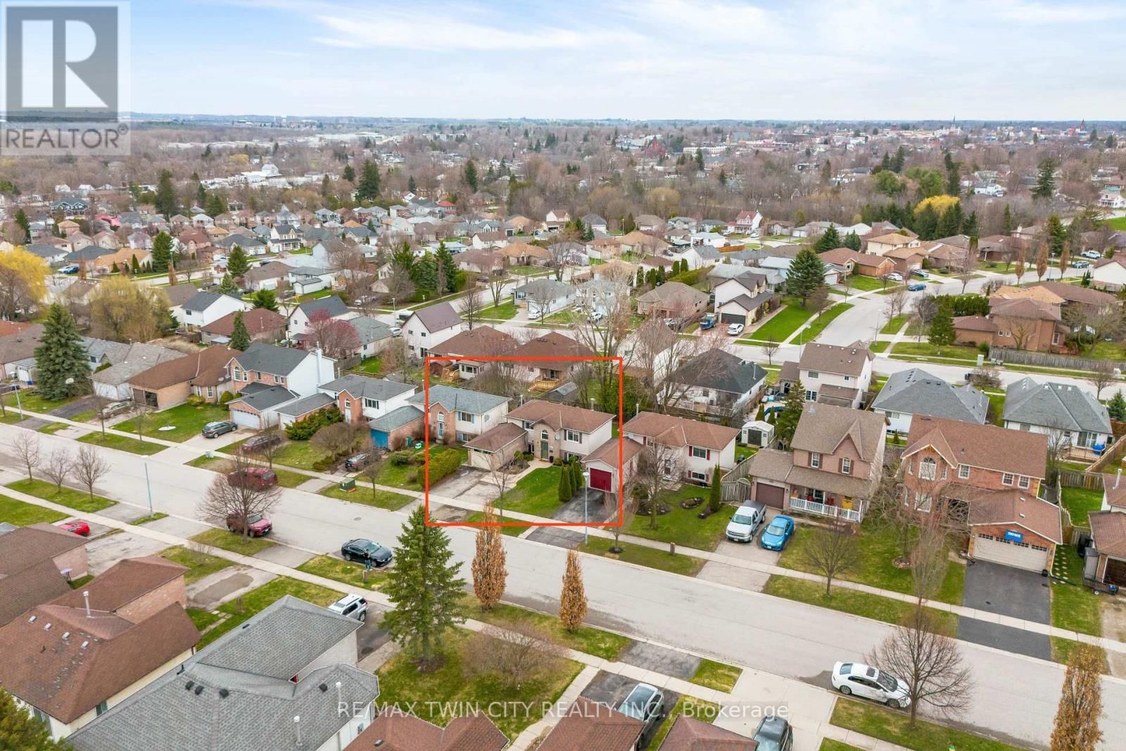 99 CANROBERT STREET Image 36