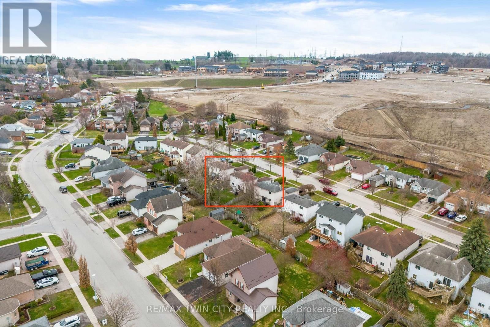 99 CANROBERT STREET Image 38