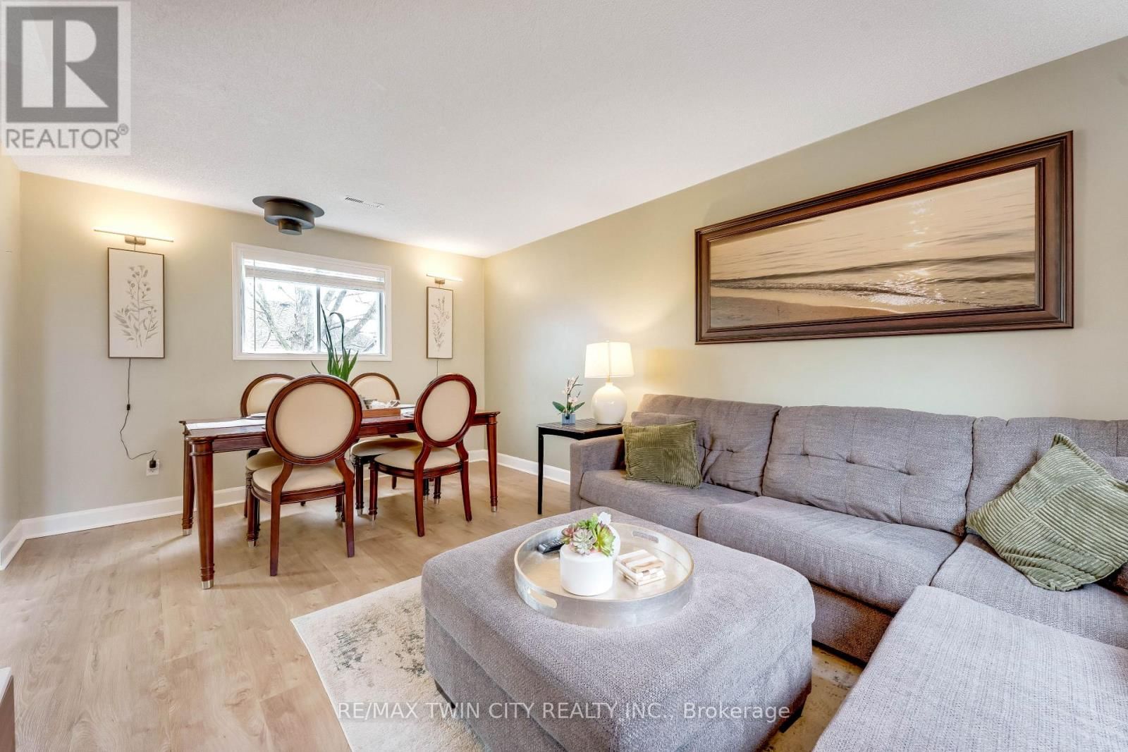 99 CANROBERT STREET Image 4