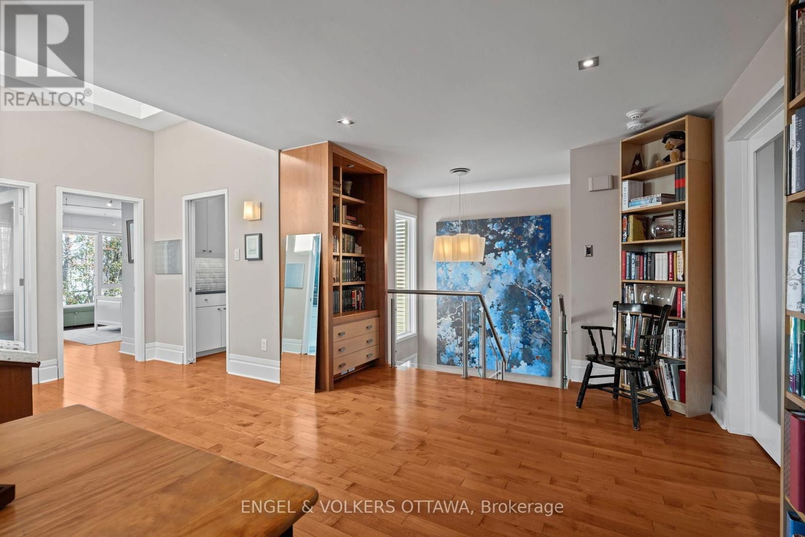 93 GILCHRIST AVENUE Image 31