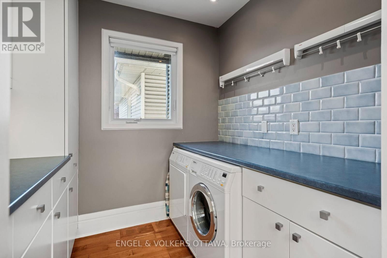 93 GILCHRIST AVENUE Image 35