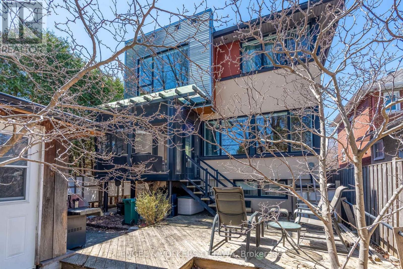 93 GILCHRIST AVENUE Image 45