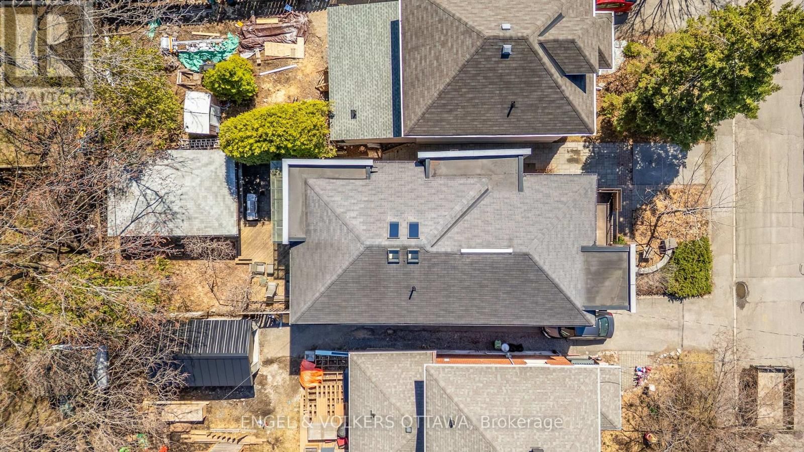 93 GILCHRIST AVENUE Image 46