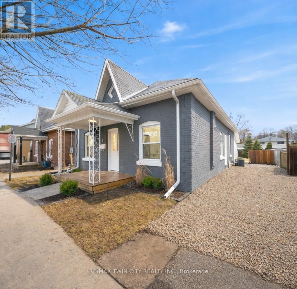 8 MAIN STREET Image 3