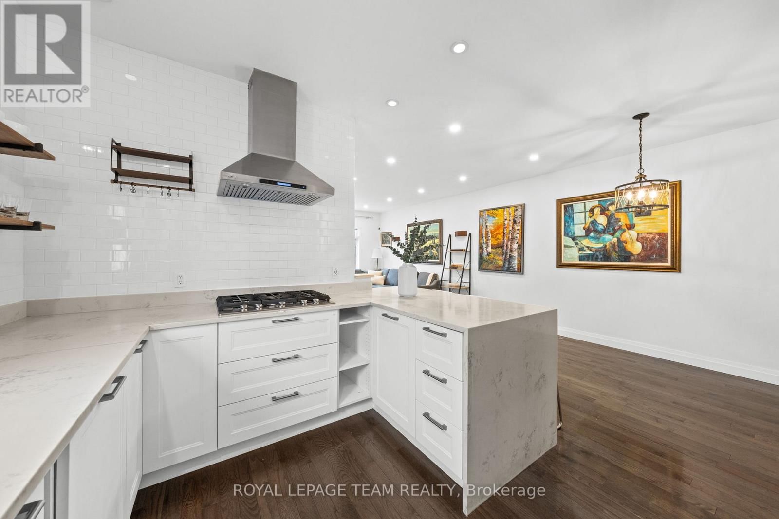 960 FISHER AVENUE WEST Image 12