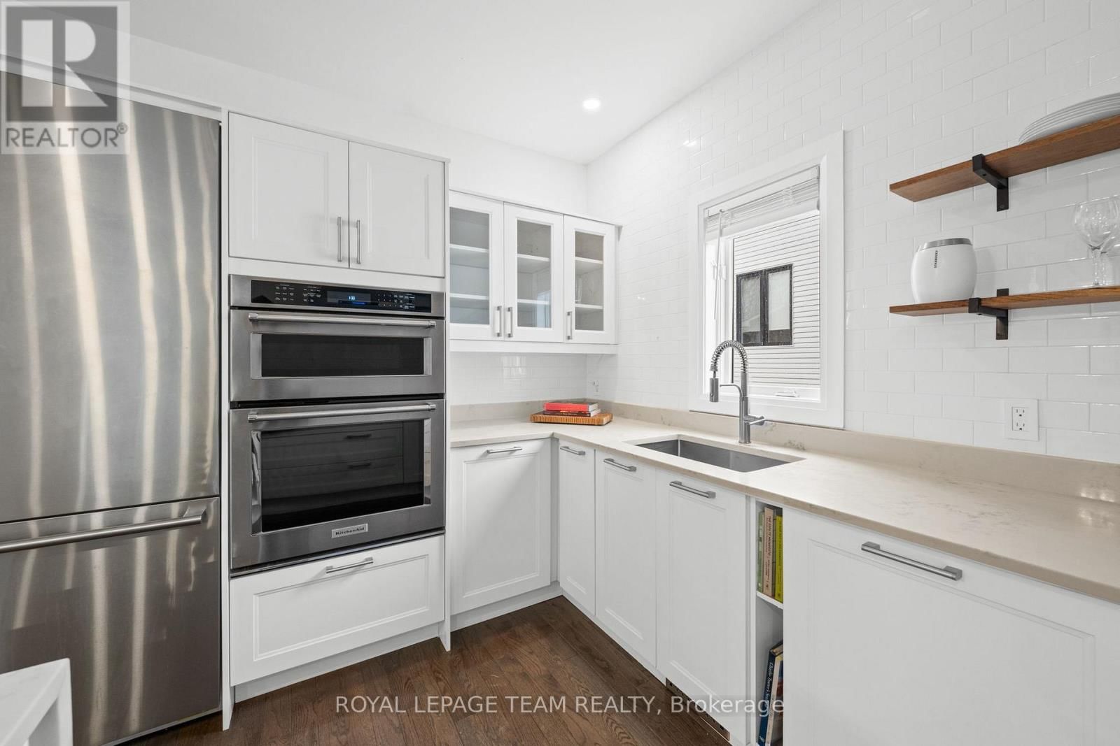 960 FISHER AVENUE WEST Image 14