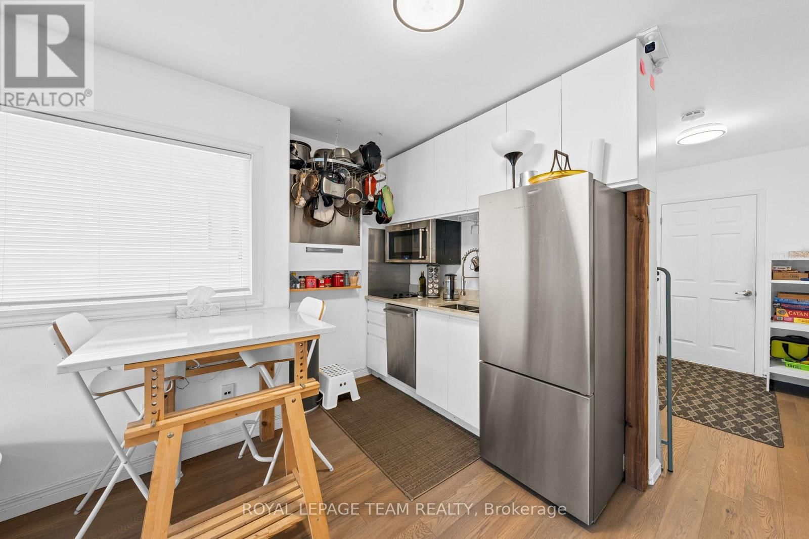 960 FISHER AVENUE WEST Image 27