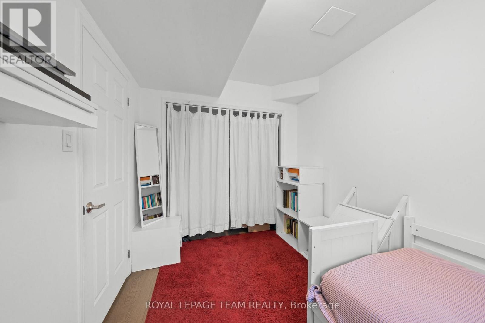 960 FISHER AVENUE WEST Image 31