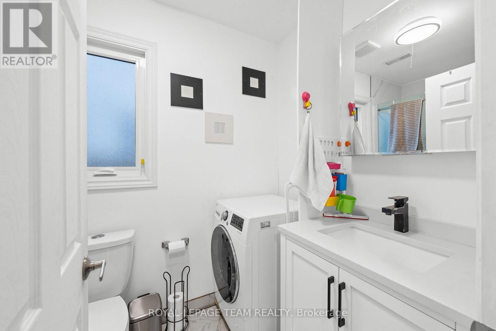 960 FISHER AVENUE WEST Image 32