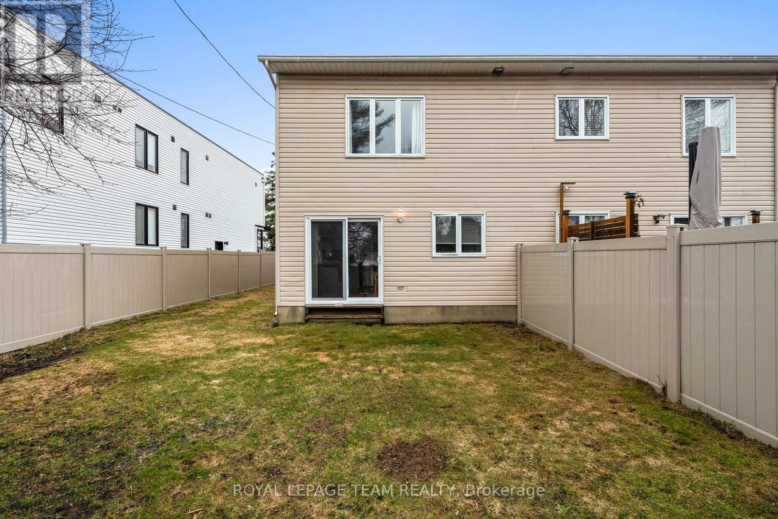 960 FISHER AVENUE WEST Image 33