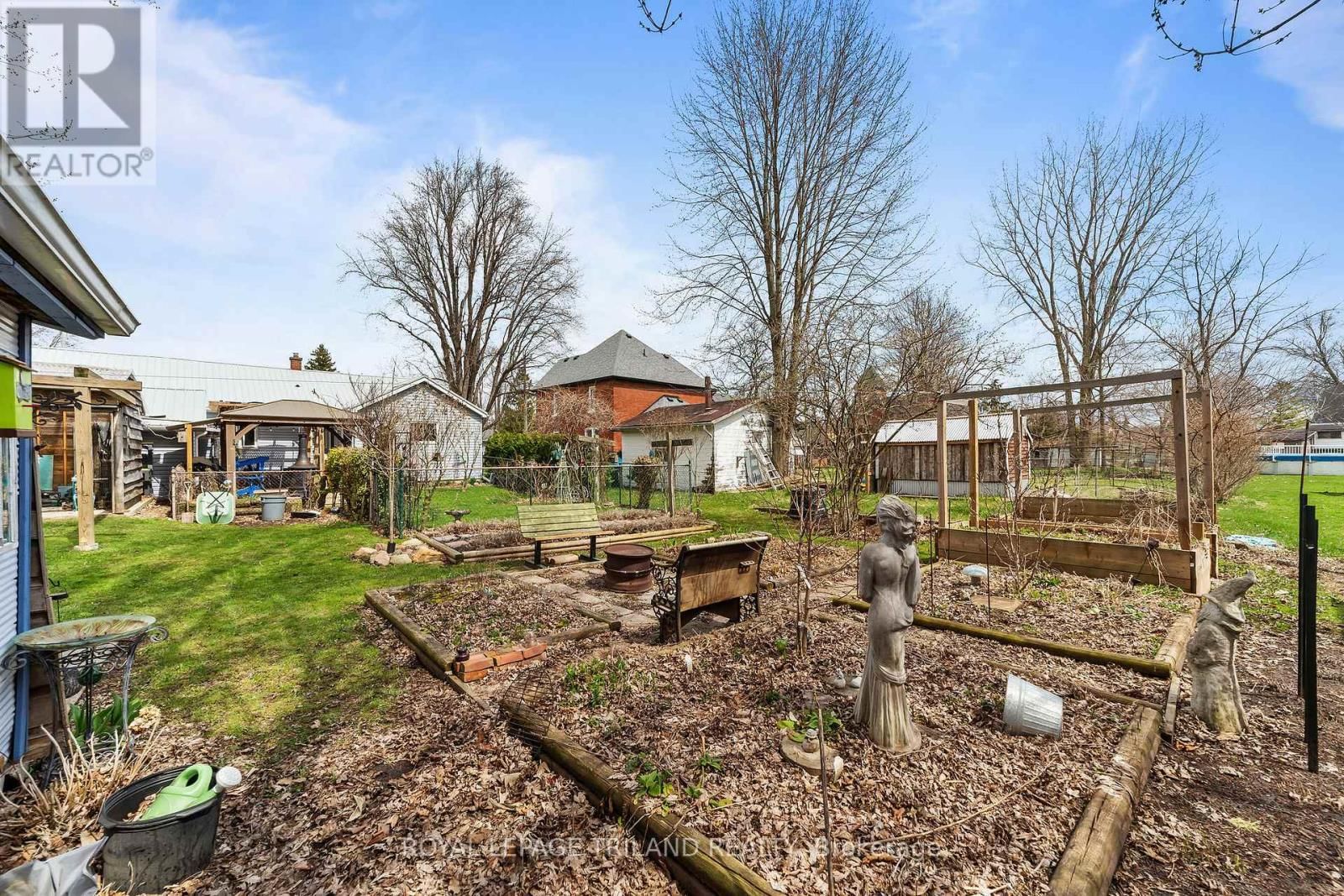 22929 HAGERTY ROAD Image 16