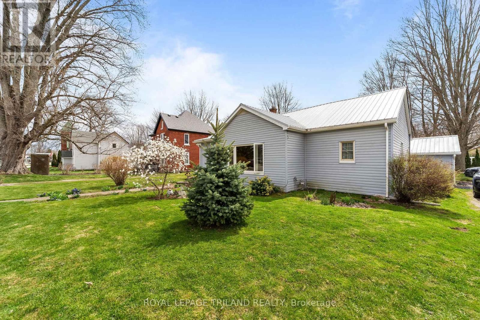 22929 HAGERTY ROAD Image 26