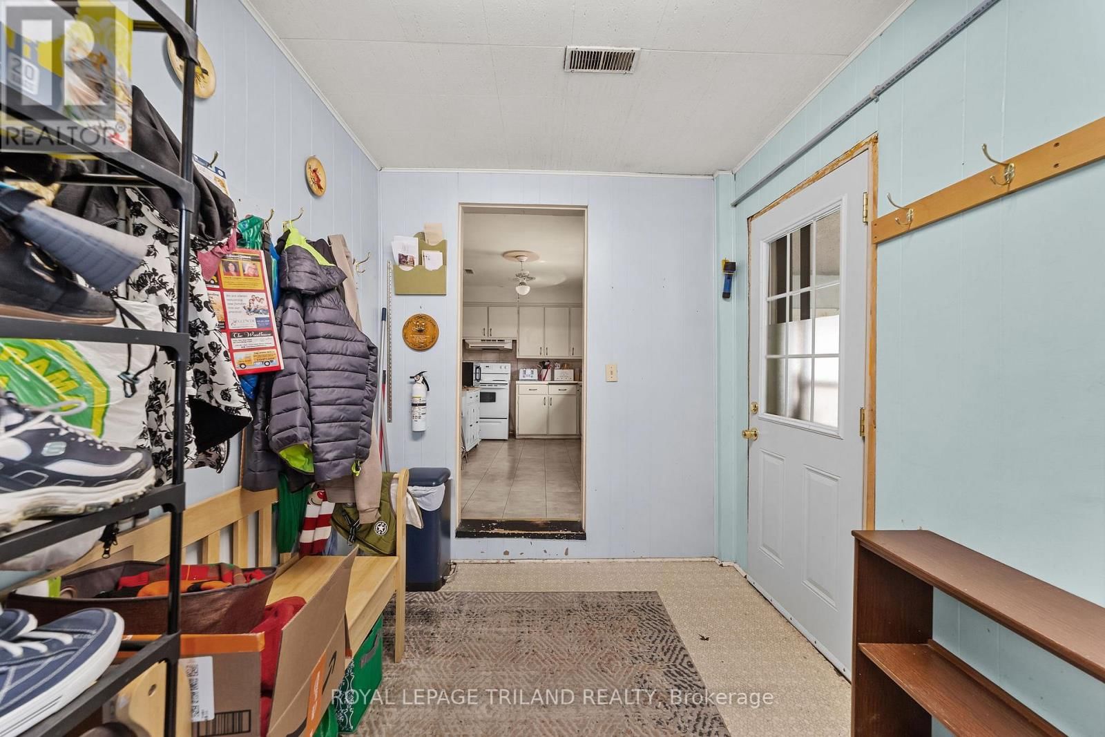 22929 HAGERTY ROAD Image 28