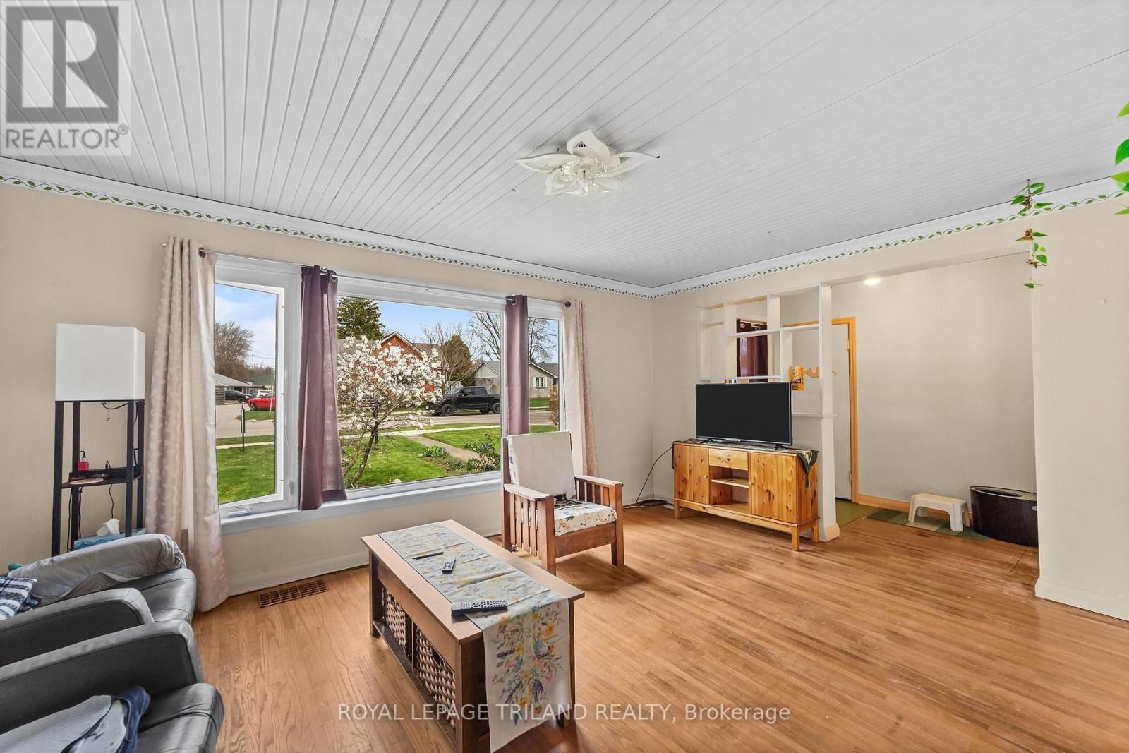 22929 HAGERTY ROAD Image 34