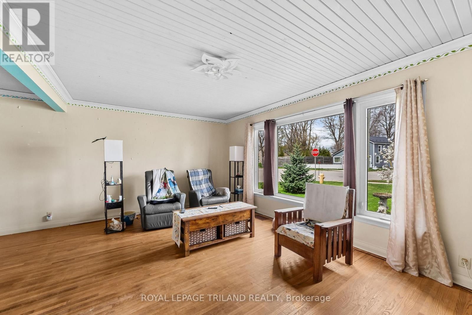 22929 HAGERTY ROAD Image 35