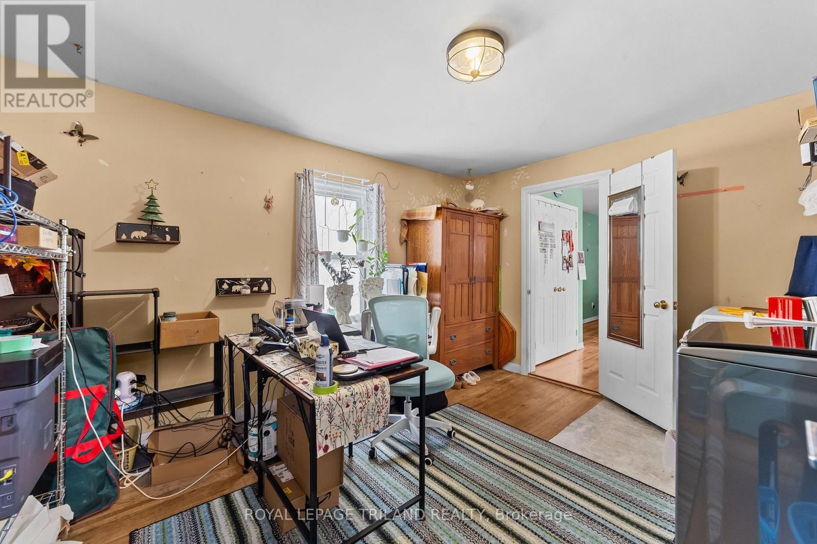 22929 HAGERTY ROAD Image 39