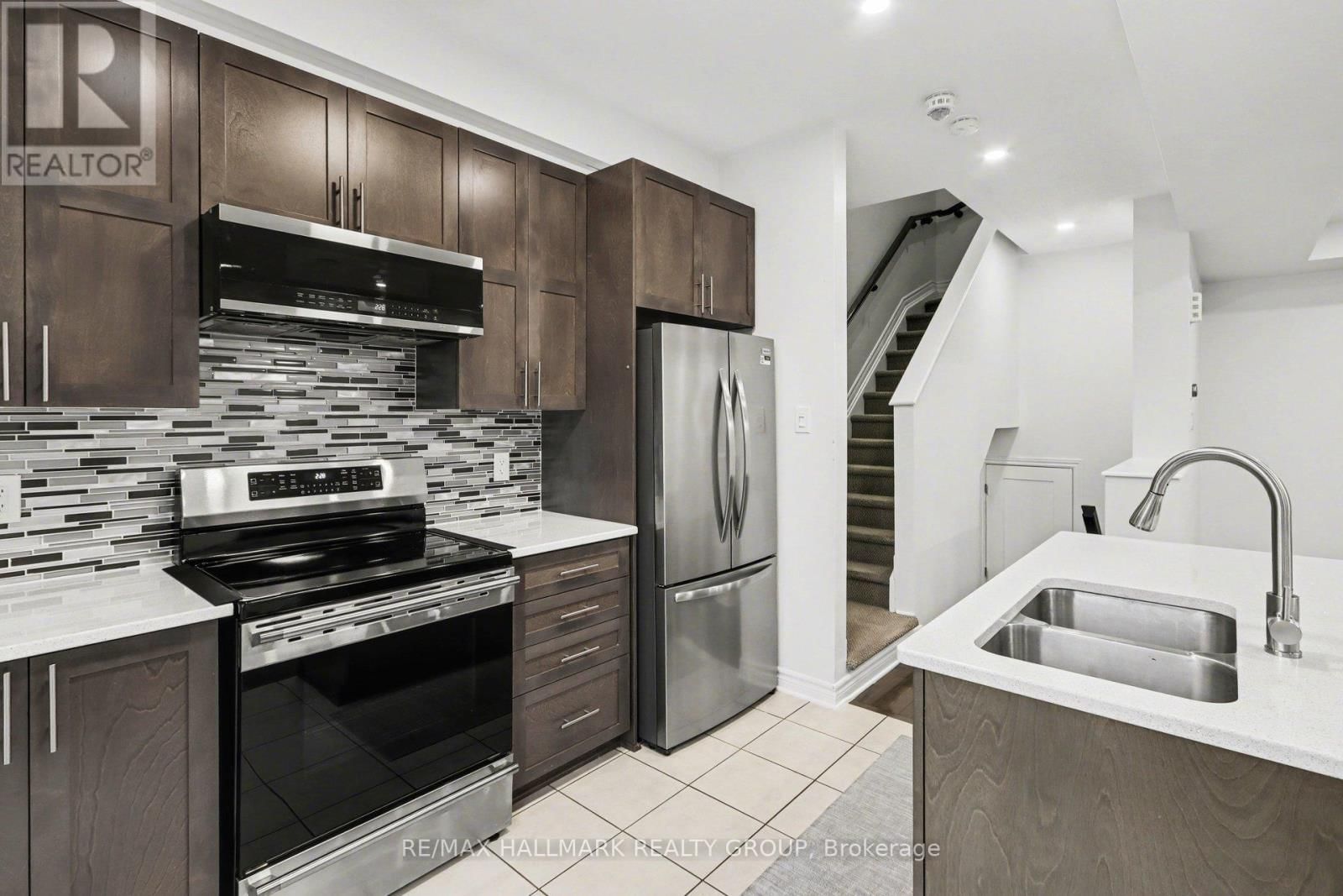 865 KILBIRNIE DRIVE Image 12