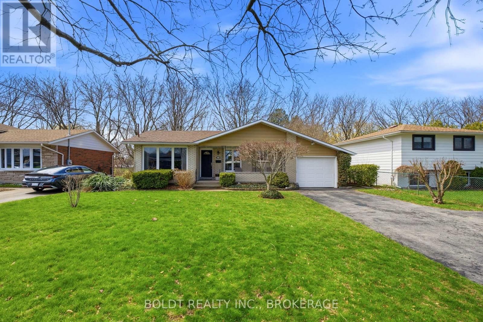 95 PRINCE CHARLES DRIVE Image 1