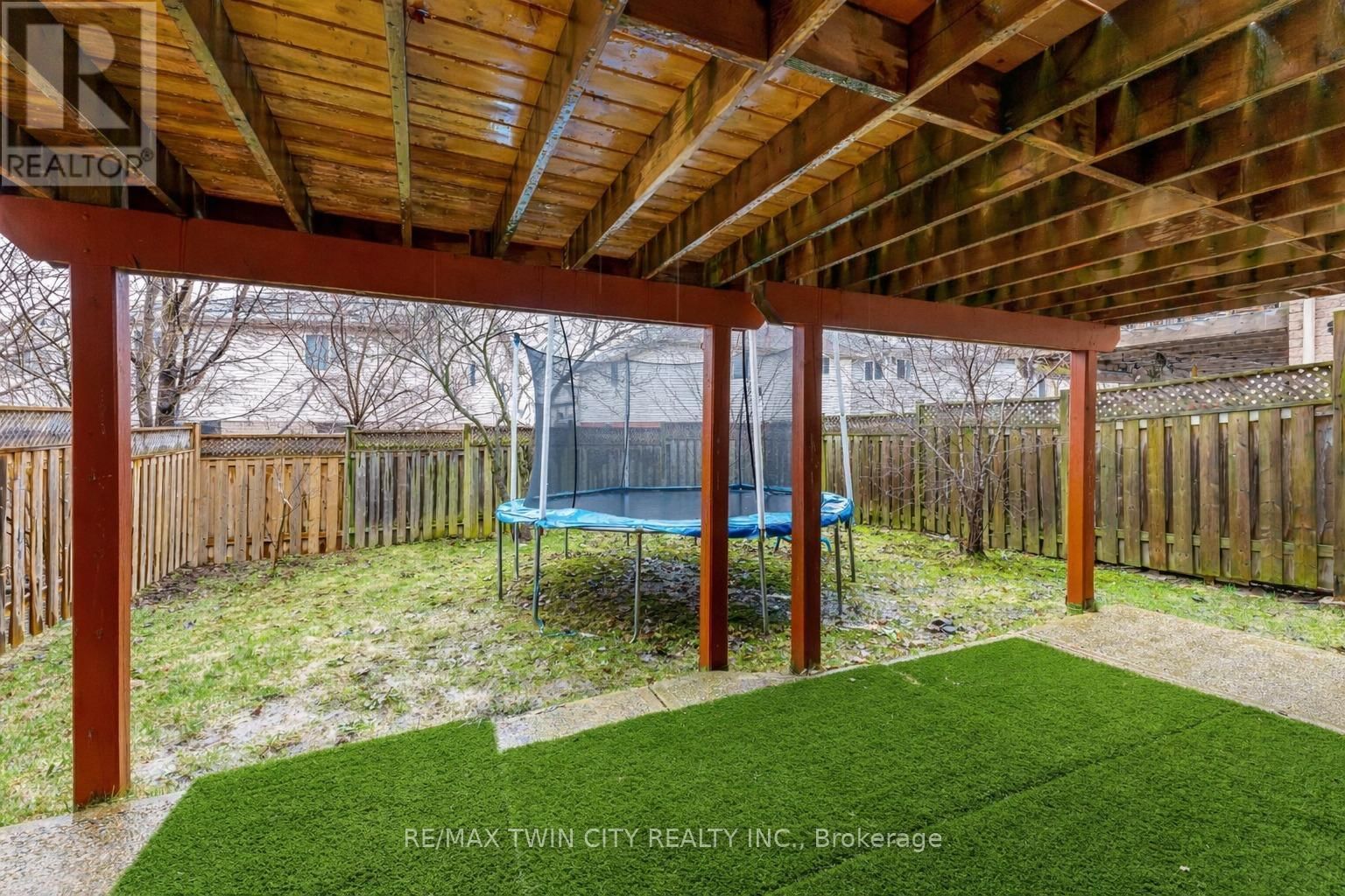 924 COPPER LEAF CRESCENT Image 33