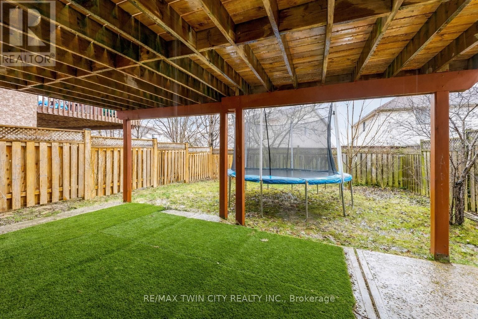 924 COPPER LEAF CRESCENT Image 34